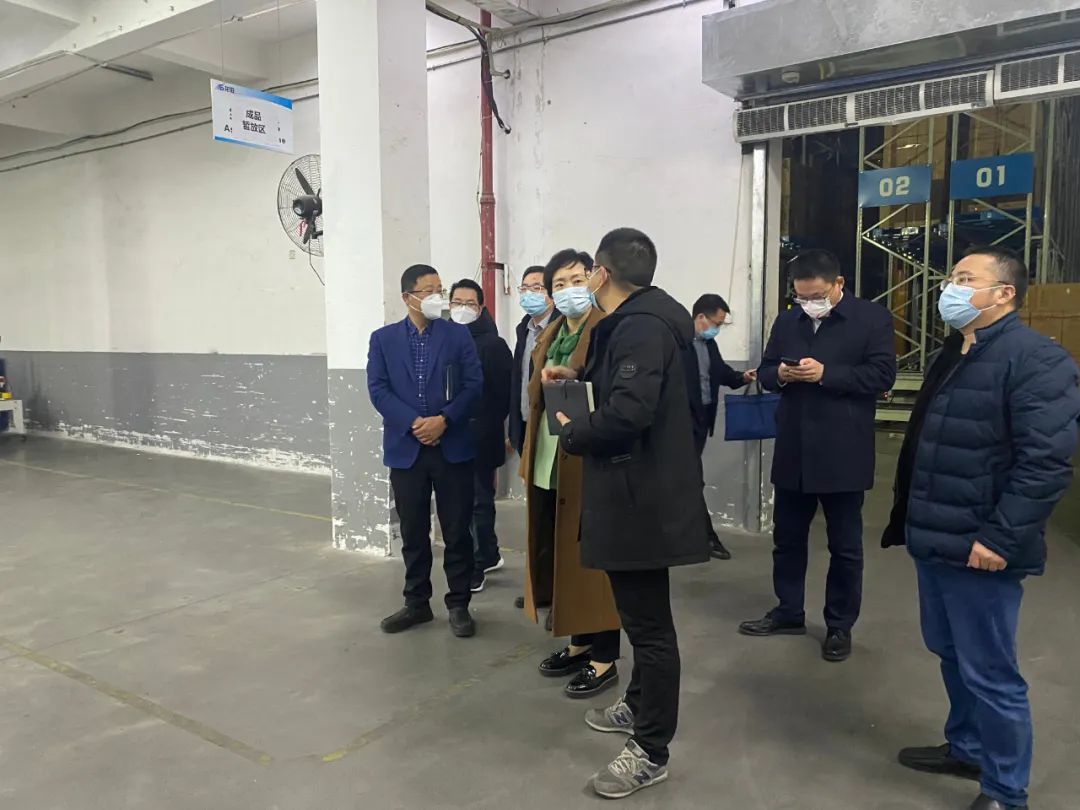 松江區(qū)副區(qū)長(zhǎng)及政府眾領(lǐng)導(dǎo)蒞臨龍勝走訪調(diào)研