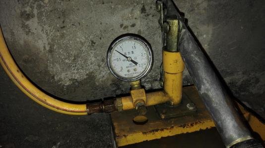 水管打壓多長時間可以測出漏水？水管打壓的注意事項和要求說明！