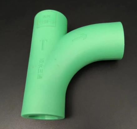 90度與順水彎頭的區別是什么？如何選擇適合的給排水彎頭？